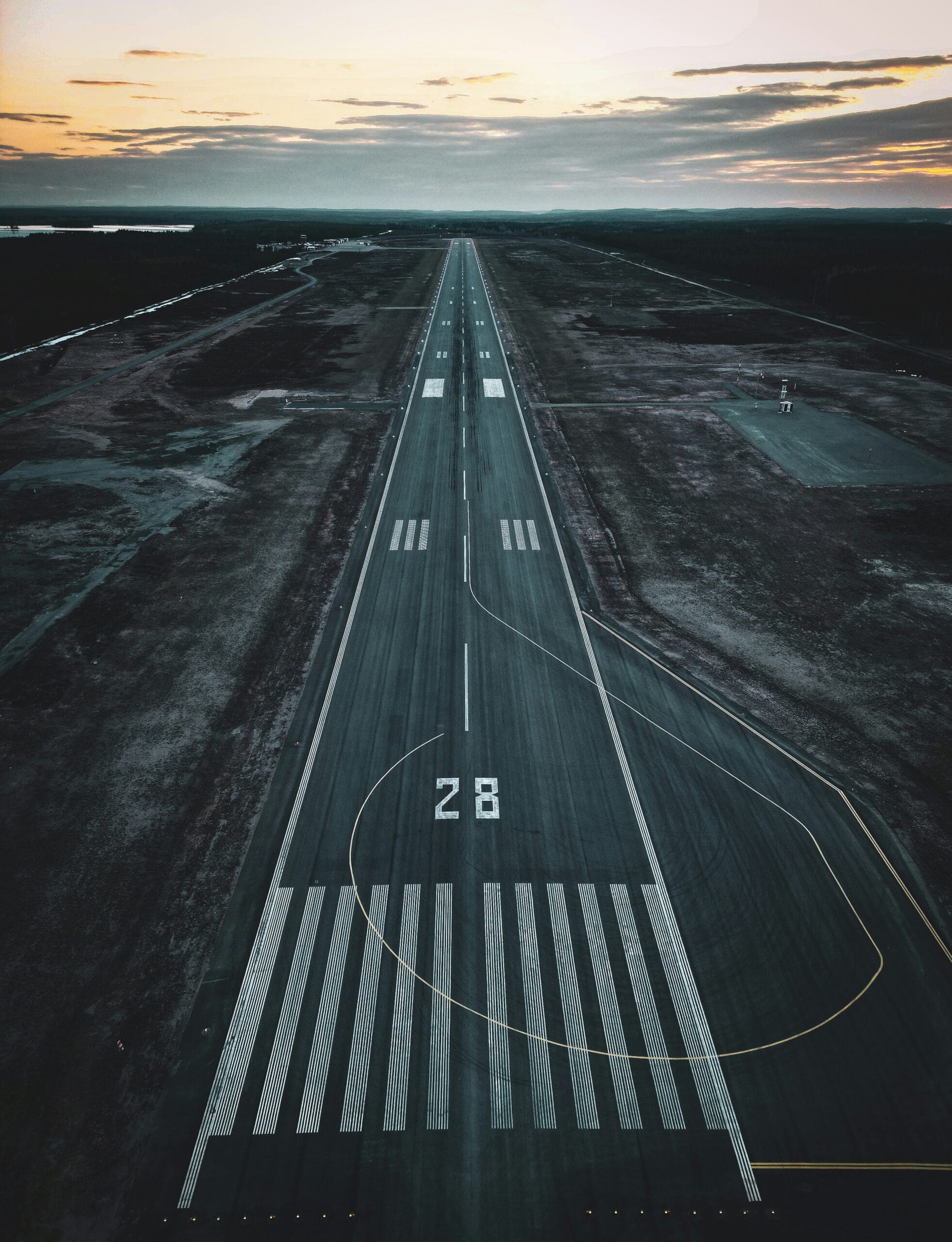 niklas-jonasson-HHYikn10UW4-unsplash